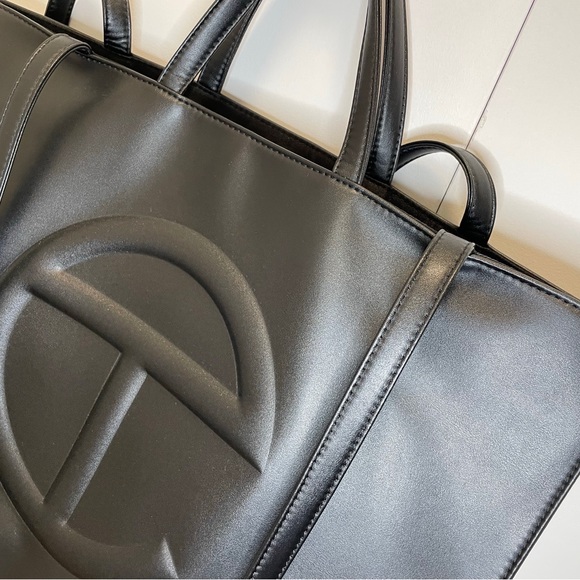 Like NEW!!!!! TELFAR SHOPPING BAG LARGE SIZE - Picture 4 of 8